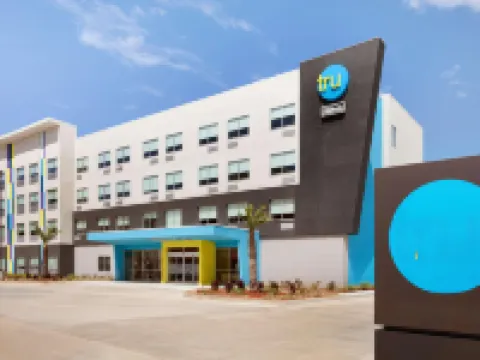 Tru by Hilton Lake Charles Hotels near Walmart Supercenter