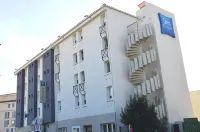 Ibis Budget Hyères Centre-Ville Hotels in Hyeres