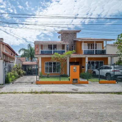 Charming Apartment Just Minutes From Ufsc Itb0057 Hotels near Floripa Mall