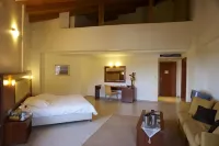 Parnis Palace