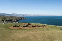 Peninsula Suites