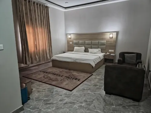 Chartwell Hotel - 2-Star