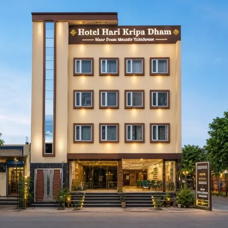 Hotel Hari Kripa Dham Near Prem Mandir
