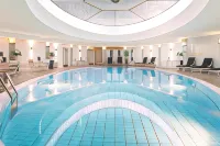 HOTEL BRISTOL BERLIN by IHG - Kolam Renang