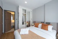 Astra Sky River, Luxury apartment, Top pool - مسبح غير متناهي