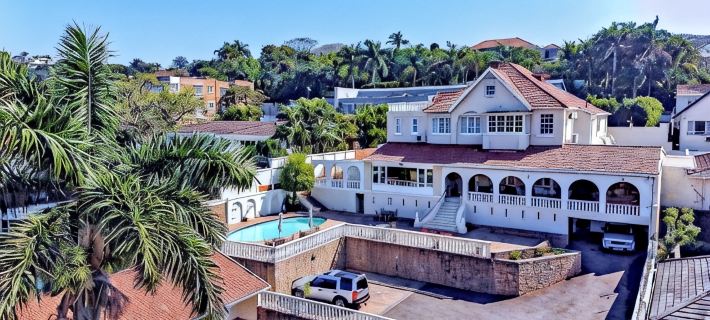 Albion Manor Hotels in Berea