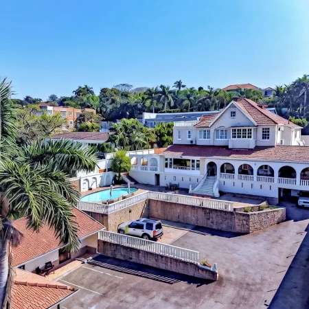 Albion Manor Отели в г. Береа
