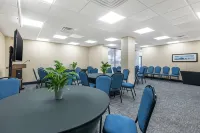 Comfort Inn & Suites Daytona Beach Oceanfront - breakfast