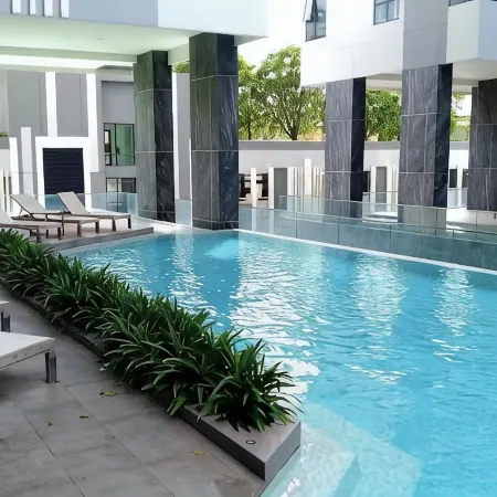 The base central pattaya seaview