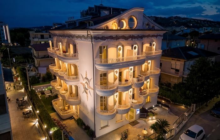 Anchise Mare Holiday Apartments