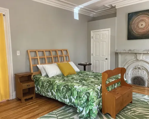 3 Beds in Roomy Apt - UNH, Portsmouth, Dover Hotele w: Dover