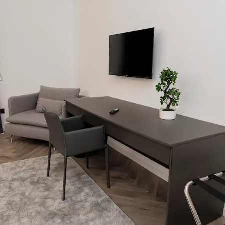 BARNEYS DESIGN APARTMENT