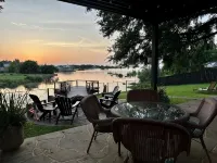 Private Gated Lake Buchanan Waterfront Retreat Sunset Views Hot Tub & Dogs - WiFi