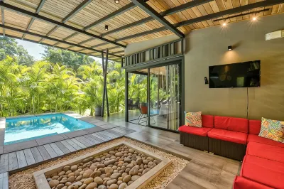 Villa Tres Lunas-Private Jungle Retreat with Pool Hotels in 