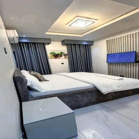 Supreme Apartments