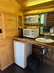 Cozy historic log cabin in downtown Talkeetna with WiFi