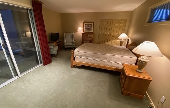 Oceanfront Nanoose Bay stunning views condo sleeps 6