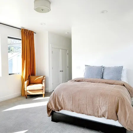 Beautiful, Bright, Boise State! Charming 3 bed / 3.5 bath - South Boise Village