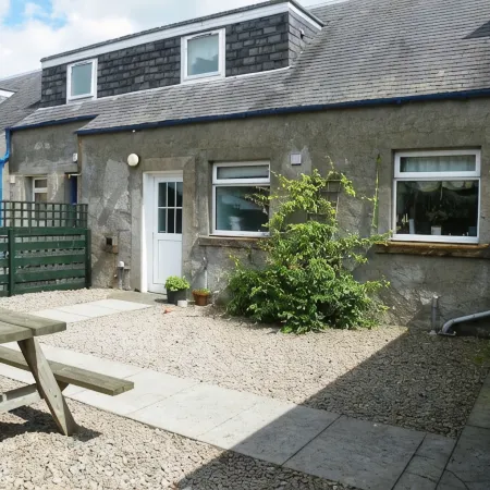 Owl Cottage, in Rural Farm Location with Games Room