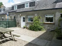 Owl Cottage, in Rural Farm Location with Games Room