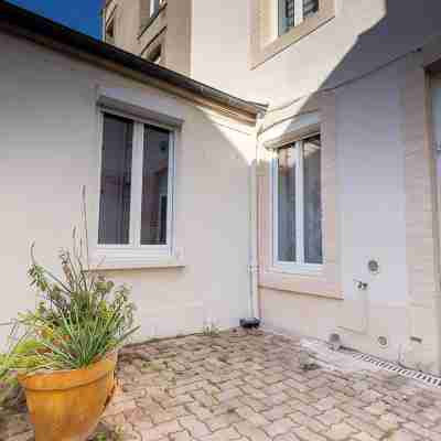 Cozy apartment-Centre ville Place d'Erlon- 5min Gare Centre - 2min TRAM Others