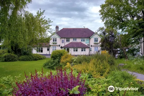 Burton Lodge Guest House & Spa