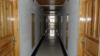 Tiantangzhai Mountain Movie Hotel - 2-Star