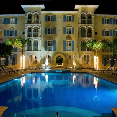 Luxury 2 Bedroom on Grace Bay w/ Direct Ocean View - Unit 206 Villa Renaissance
