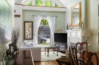Elegant 3-bedroom Victorian house in Denver's Lower Highlands - 방갈로