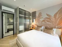 Modern 1Bdr with Pool View The Title Legendary