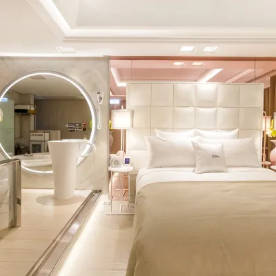 Six Star Motel Taoyuan Hotels near Castella Land
