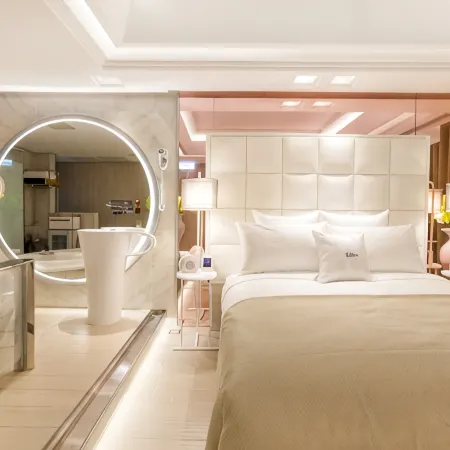 Six Star Motel Taoyuan