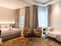 فندق إيستاي Hotels near آي فلاي دبي