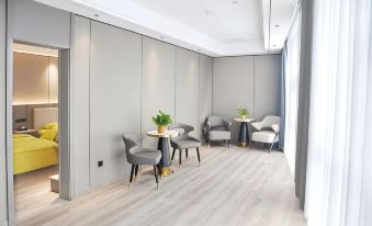 Rudong Weston Hotel - Housity