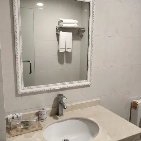 Jintang Lihuang Hotel