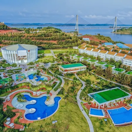 Harris Resort Barelang Batam