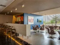 Denali Hotel فنادق في أنابوليس