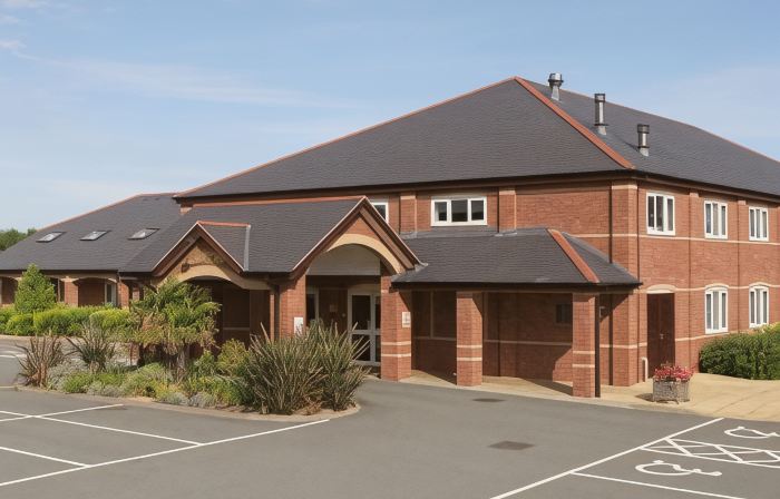 Moreton Park Hotel