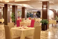 Hotel Continental - TonelliHotels - breakfast