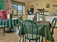 Super 8 by Wyndham Houghton Lake Hotels in Roscommon County