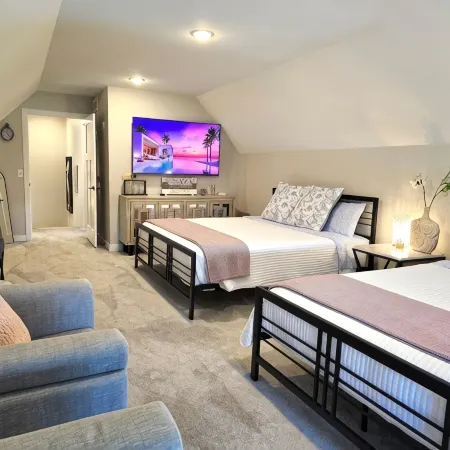 Posh Pelican House is guest favorite in quaint resort town of Breezy Point!