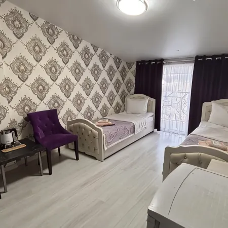 Golden Rose Hotel