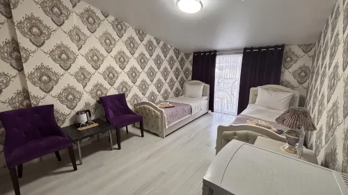 Golden Rose Hotel