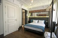 Taksim Avenue - 4 stelle