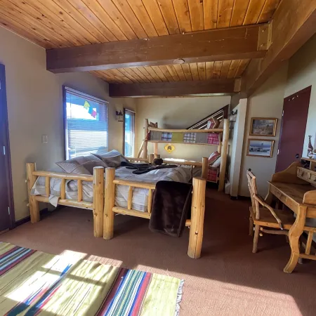 Beautiful Snowmass Village Family Home, Stunning Mountain Views Sleeps 8