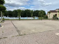 Studette 5 People in Monflanquin - Heated Swimming Pool, Parking & Free Wifi