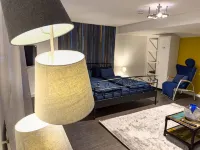 Apartelliment bianco-nero - modern accommodation in Cologne - stanze in case private