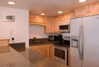 4 Bed + Loft, Gorgeous Kirkwood Condo