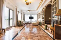 Luxury and Comfort a Block from the Beach with Private Pool and Incredible Views