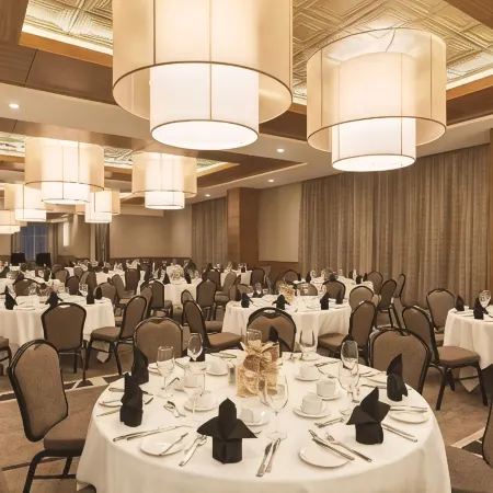 Radisson Hotel & Conference Centre Calgary Airport